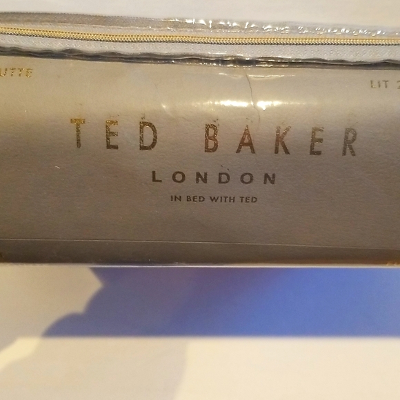 Ted Baker Full/Queen Duvet set (NWT) Flamingo/Tropical print - Picture 2 of 7